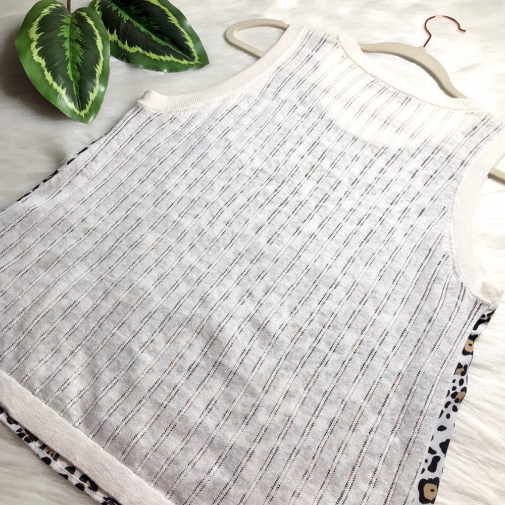 Small Lot of Boho & Animal Print Sleeveless Tops - Picture 9 of 10